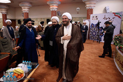 ورود حجت‌الاسلام‌والمسلمین حاج علی اکبری، رئیس سابق مرکز رسیدگی به امور مساجد تهران به جلسه تودیع و معارفه