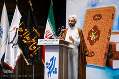 آیت الله احمد مبلغی، عضو مجلس خبرگان رهبری در آیین رونمائی ترجمه اصول کافی به‌ قلم استاد حسین انصاریان