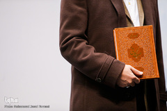 آیین رونمائی ترجمه اصول کافی به‌ قلم استاد حسین انصاریان