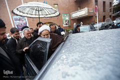 آیین رونمائی ترجمه اصول کافی به‌ قلم استاد حسین انصاریان