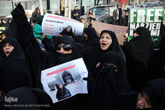 تجمع دانشجویان و اصحاب رسانه در حمایت از مرضیه هاشمی