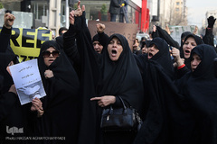 تجمع دانشجویان و اصحاب رسانه در حمایت از مرضیه هاشمی