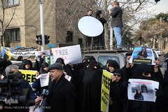 تجمع دانشجویان و اصحاب رسانه در حمایت از مرضیه هاشمی