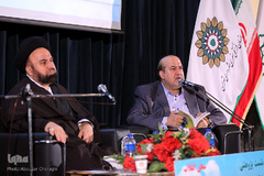 نشست پژوهشی مبانی قرآنی انقلاب اسلامی در اندیشه امام(ره) و رهبری