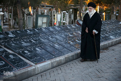 حضور رهبر انقلاب در مرقد امام(ره) و گلزار شهدای بهشت زهرا