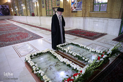 حضور رهبر انقلاب در مرقد امام(ره) و گلزار شهدای بهشت زهرا