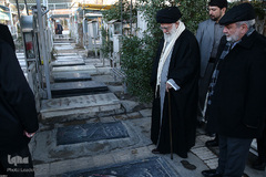 حضور رهبر انقلاب در مرقد امام(ره) و گلزار شهدای بهشت زهرا