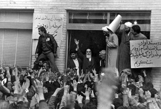 روزشمار انقلاب؛ اقامت امام در مدرسه علوی و رفاه