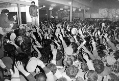 روزشمار انقلاب؛ اقامت امام در مدرسه علوی و رفاه