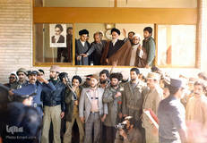 روزشمار انقلاب؛ اقامت امام در مدرسه علوی و رفاه