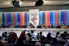 نشست خبری عوامل فیلم «شبی که ماه کامل شد» در پنجمین روز سی‌وهفتمین جشنواره فیلم فجر
