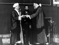 سیدعلی خامنه‌ای از تولد تا رهبری