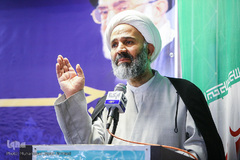 حجت الاسلام نصرالله پژمانفر، رییس کمیسیون فرهنگی مجلس شورای اسلامی در جشنواره قرآنی فجر دارالقرآن خانه کارگر