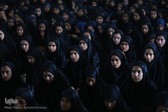 کاروان قرآنی انقلاب در دبیرستان عشایری شبانه روزی عفاف شهرستان عنبرآباد