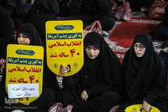 تجمع بانوان انقلابی در مصلی اهواز