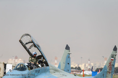 مانور هوایی نیروی های مسلح