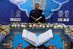 محفل انس با قرآن کاروان قرآنی انقلاب در  امامزاده حسین ابن موسی کاظم(ع) شهرستان طبس