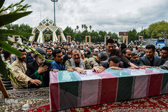 تشییع پیکرهای ۷ شهید گمنام در اهواز