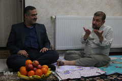 عیادت اعضای کاروان قرآنی انقلاب از استاد وحید مجتهدزاده، پیشکسوت قرآنی 