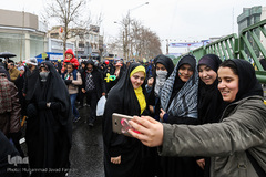 شکوه چهل سالگی/ تهران خیابان آزادی