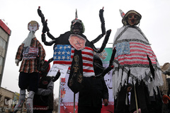 کاروان قرآنی انقلاب در راهپیمایی یوم الله 22بهمن شاهرود