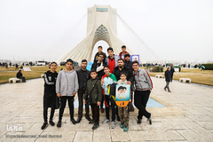 پایه کار انقلاب اسلامی ایران هستیم