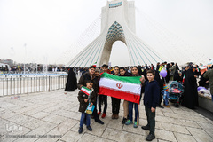 پایه کار انقلاب اسلامی ایران هستیم