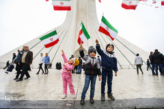 پایه کار انقلاب اسلامی ایران هستیم