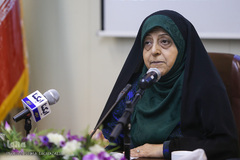 بازدید معصومه ابتکار، معاون رئیس جمهور در امور زنان از ایکنا
