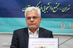 مرتضی طلائی، رئیس هیئت مدیره اتحادیه مؤسسات مردمی و تشکل‌های قرآن و عترت کشور در نشست مدیران عامل اتحادیه مؤسسات مردمی و تشکل‌های قرآن و عترت استان‌ها