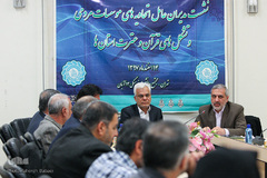 از راست رحیم قربانی، مدیرعامل اتحادیه مؤسسات و تشکل‌های فرهنگی ـ مردمی قرآن و عترت کشور، مرتضی طلائی، رئیس هیئت اتحادیه موسسات و تشکل های فرهنگی قرآن و عترت درنشست مدیران عامل اتحادیه مؤسسات مردمی و تشکل‌های قرآن و عترت استان‌ها