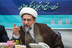 حجت الاسلام والمسلمین حمید محمدی، دبیر شورای توسعه فرهنگ قرآنی در نشست مدیران عامل اتحادیه مؤسسات مردمی و تشکل‌های قرآن و عترت استان‌ها