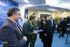 آیین تقدیر از دست اندرکاران کاروان قرآنی انقلاب