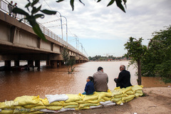 بالا آمدن سطح آب رودخانه کارون