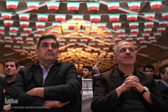از راست احمد مسجدجامعی و پیروز حناچی در جشن ملی پرچم در پارک نوروز تهران