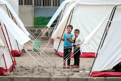 امداد فرهنگی به کودکان در مناطق سیل‌زده خوزستان