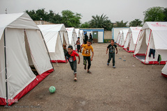 امداد فرهنگی به کودکان در مناطق سیل‌زده خوزستان