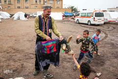 امداد فرهنگی به کودکان در مناطق سیل‌زده خوزستان