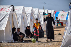 ارمغان شادی برای کودکان سیل‌زده