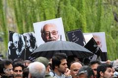 آیین تشییع پیکر جمشید مشایخی