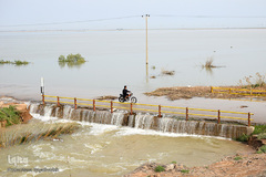 معلق میان حال و آینده