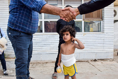 معلق میان حال و آینده