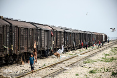 معلق میان حال و آینده