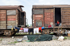 معلق میان حال و آینده