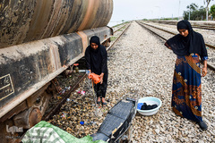 معلق میان حال و آینده