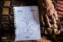 حشمت تا کلاس پنجم مدرسه رفته است و سواد خواندن و نوشتن دارد.