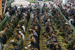 حمایت نمازگزاران جمعه از سپاه