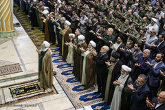 حمایت نمازگزاران جمعه از سپاه