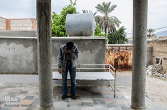 عبدالرضا، متولد 1362 است. او از همه خجالتی‌تر است.