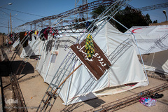 اسکان سیل‌زدگان خوزستانی در یادمان شهدای هویزه